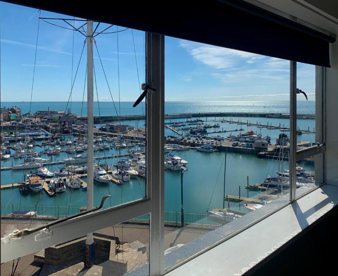 Albert'S Watch Ramsgate Esterno foto
